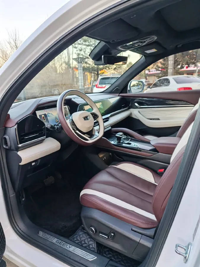 2021 Geely Monjaro 2.0T 218HP L4 7DCT,autocango,china used car exporter,china ev exporter,chinese used car exporter,chinese used ev exporter