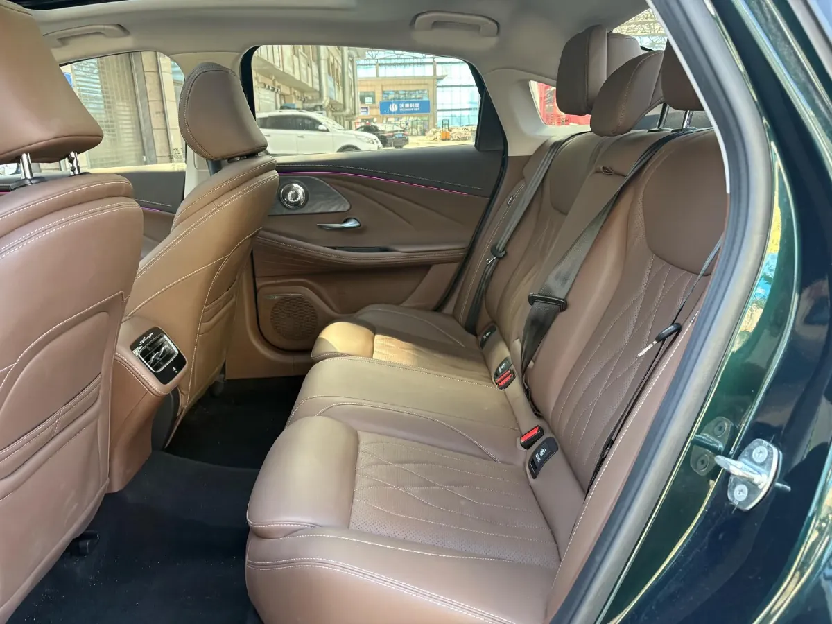 2023 Chery Arrizo 8 2.0T 254HP L4 7DCT,autocango,china used car exporter,china ev exporter,chinese used car exporter,chinese used ev exporter