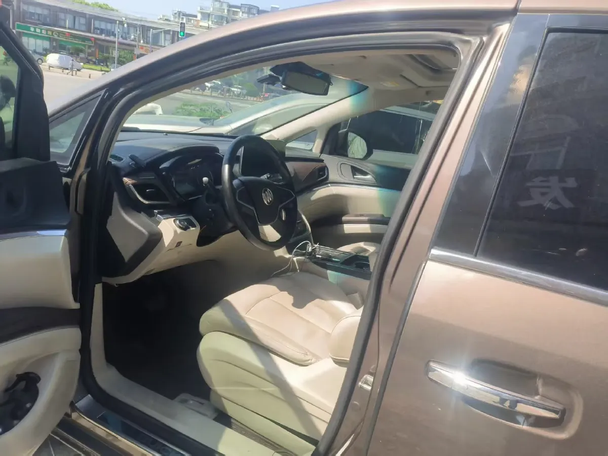 2020 Buick GL8 2.0T 237HP L4 9AT,autocango,china used car exporter,china ev exporter,chinese used car exporter,chinese used ev exporter