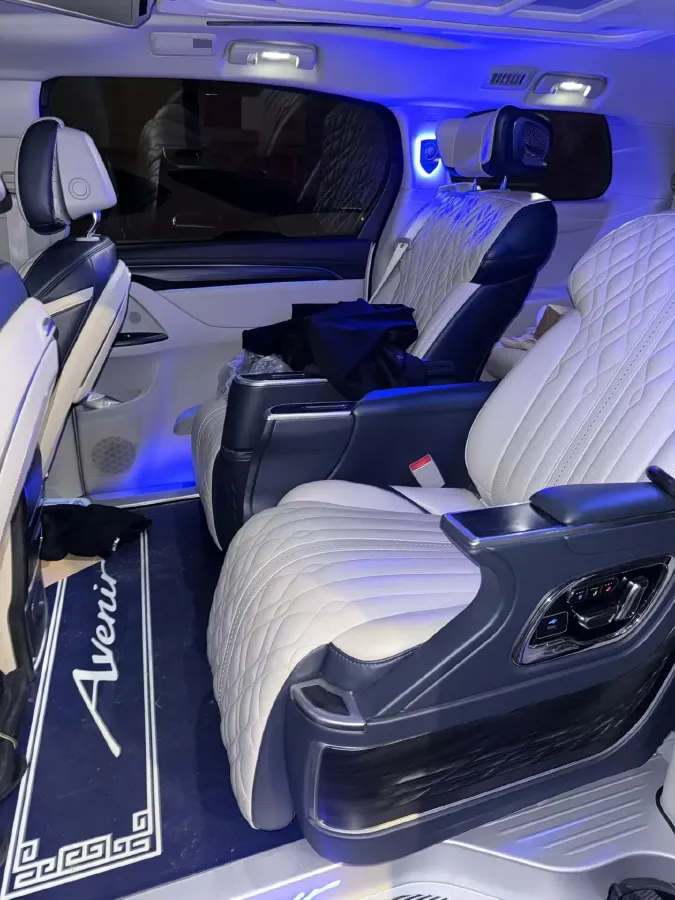 2021 Buick GL8 2.0T 237HP L4 9AT,autocango,china used car exporter,china ev exporter,chinese used car exporter,chinese used ev exporter