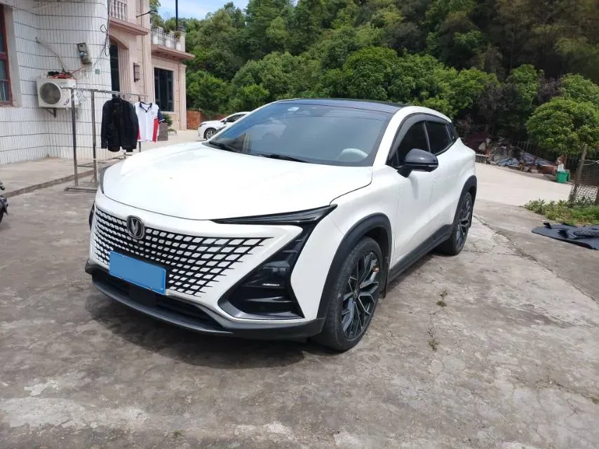 2022 ChangAn UNI-T 1.5T 188HP L4 7DCT,autocango,china used car exporter,china ev exporter,chinese used car exporter,chinese used ev exporter