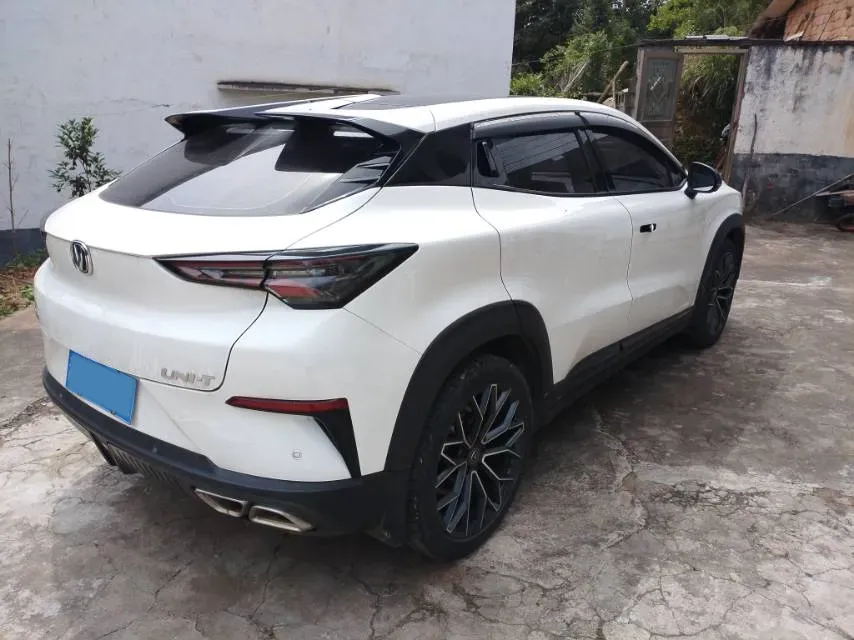 2022 ChangAn UNI-T 1.5T 188HP L4 7DCT,autocango,china used car exporter,china ev exporter,chinese used car exporter,chinese used ev exporter