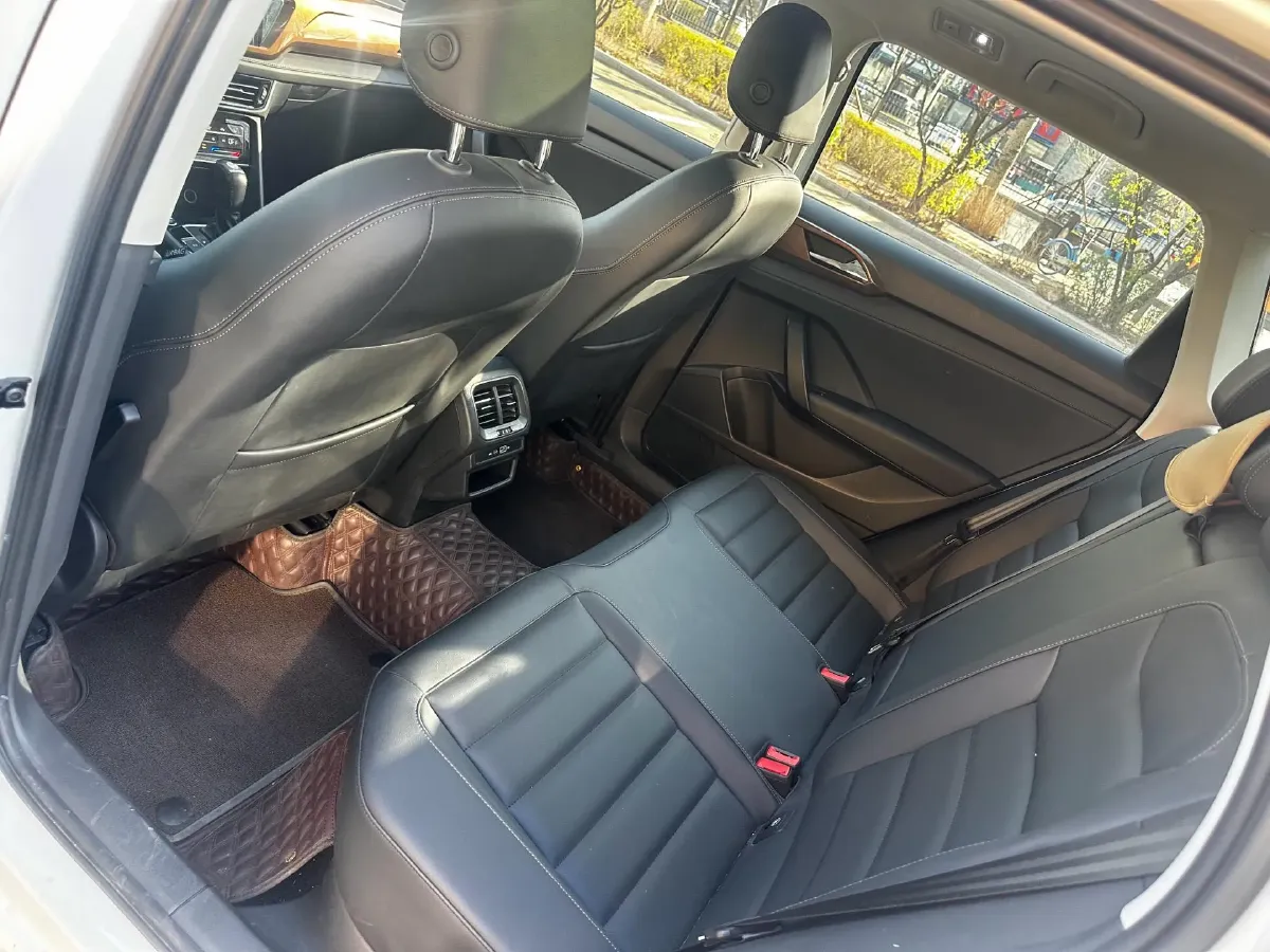 2021 Volkswagen Tharu 1.4T 150HP L4 7DCT,autocango,china used car exporter,china ev exporter,chinese used car exporter,chinese used ev exporter