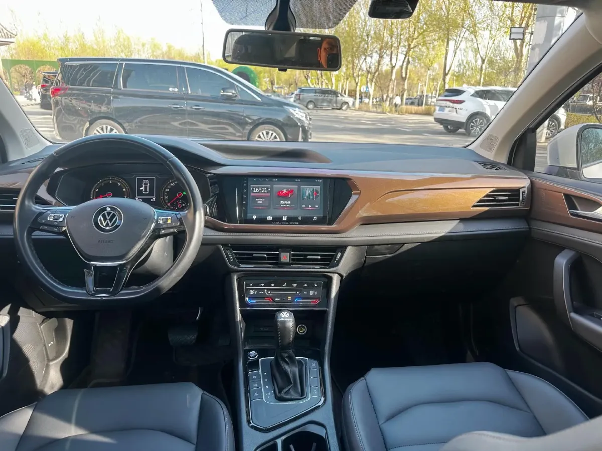 2021 Volkswagen Tharu 1.4T 150HP L4 7DCT,autocango,china used car exporter,china ev exporter,chinese used car exporter,chinese used ev exporter