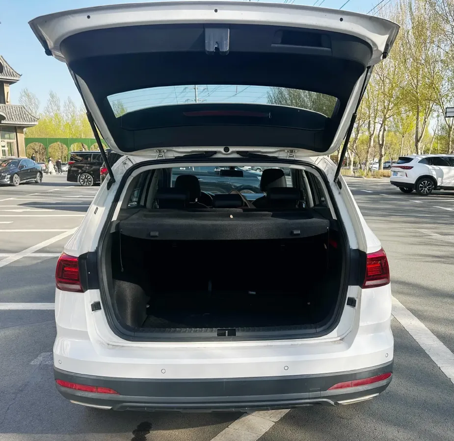 2021 Volkswagen Tharu 1.4T 150HP L4 7DCT,autocango,china used car exporter,china ev exporter,chinese used car exporter,chinese used ev exporter