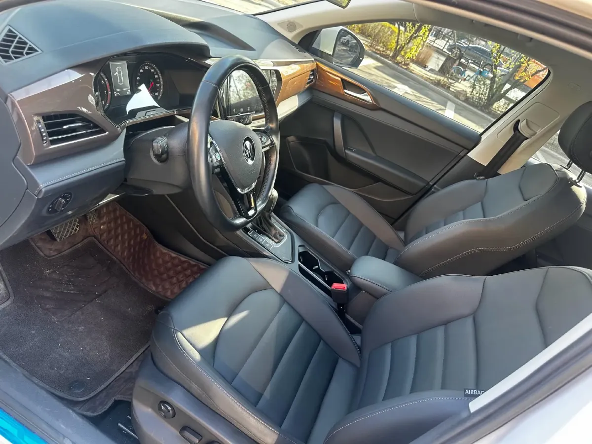 2021 Volkswagen Tharu 1.4T 150HP L4 7DCT,autocango,china used car exporter,china ev exporter,chinese used car exporter,chinese used ev exporter