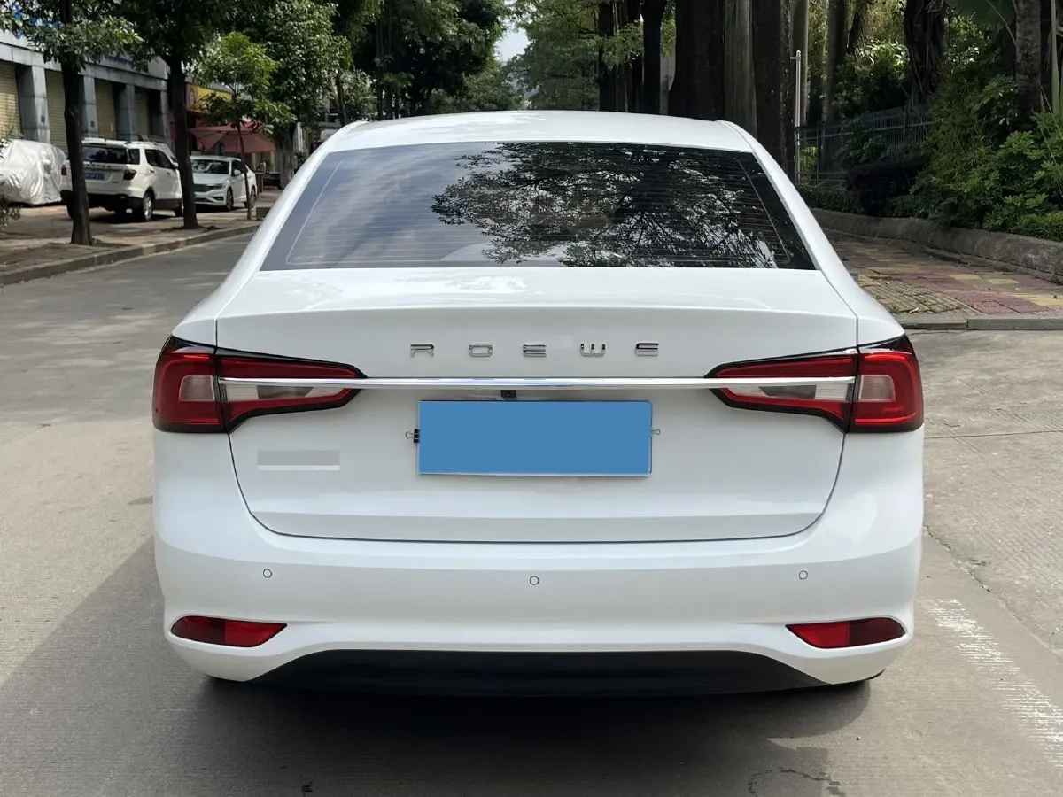 2020 Roewe i5 1.5L 120HP L4 CVT,autocango,china used car exporter,china ev exporter,chinese used car exporter,chinese used ev exporter