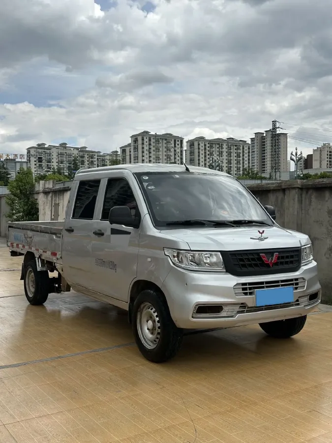 2019 WuLing RongGuang New Truck 1.8L 133HP L4 5MT,autocango,china used car exporter,china ev exporter,chinese used car exporter,chinese used ev exporter