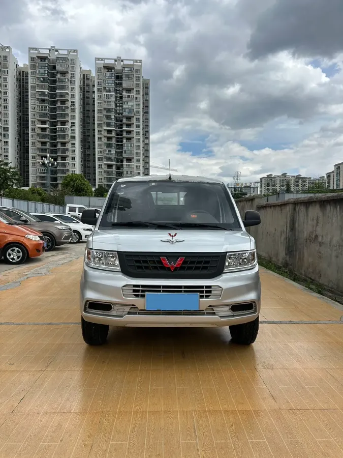 2019 WuLing RongGuang New Truck 1.8L 133HP L4 5MT,autocango,china used car exporter,china ev exporter,chinese used car exporter,chinese used ev exporter