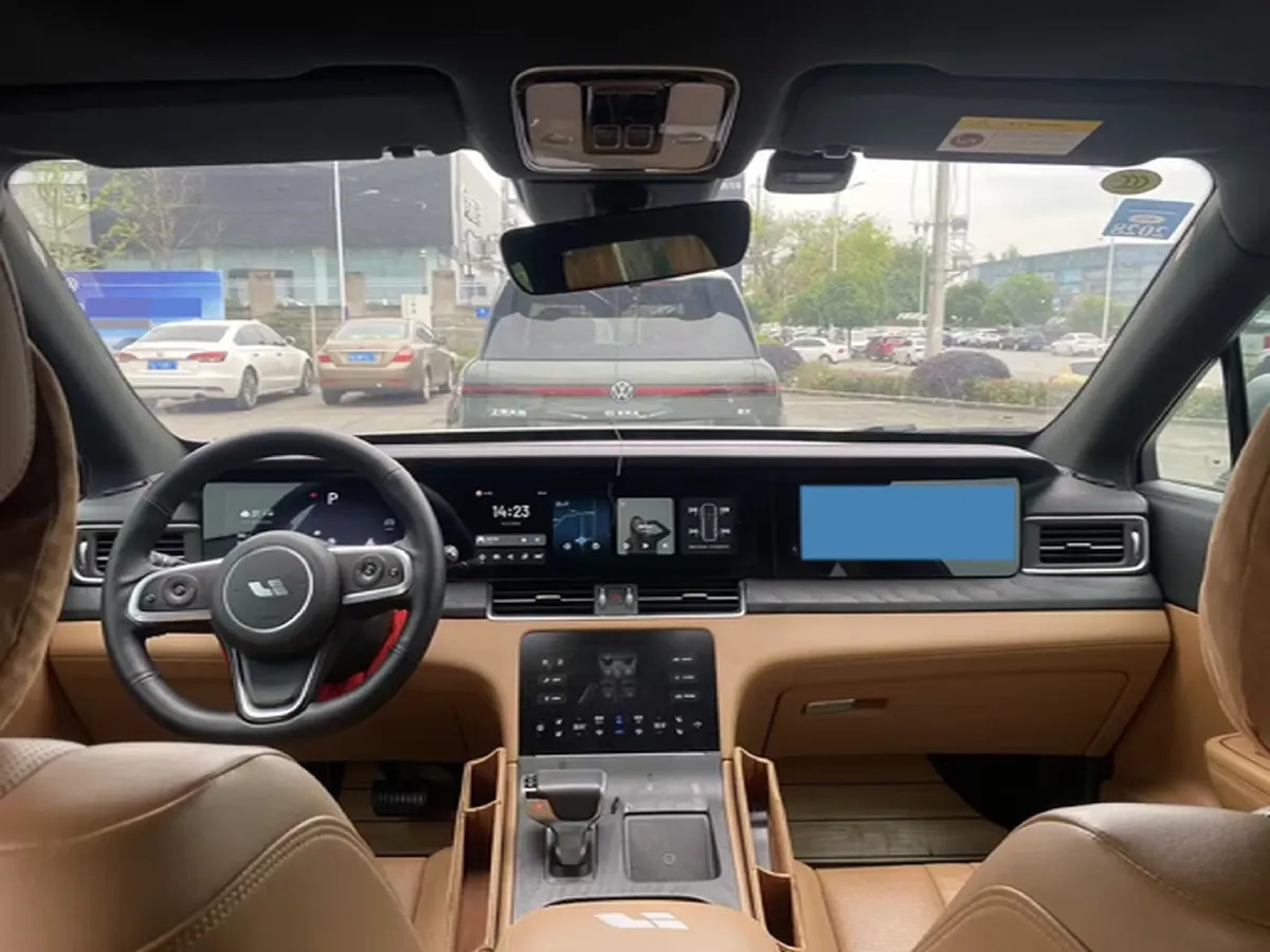 2020 Li ONE Range Extended 131HP REEV 40.5KWH,autocango,china used car exporter,china ev exporter,chinese used car exporter,chinese used ev exporter