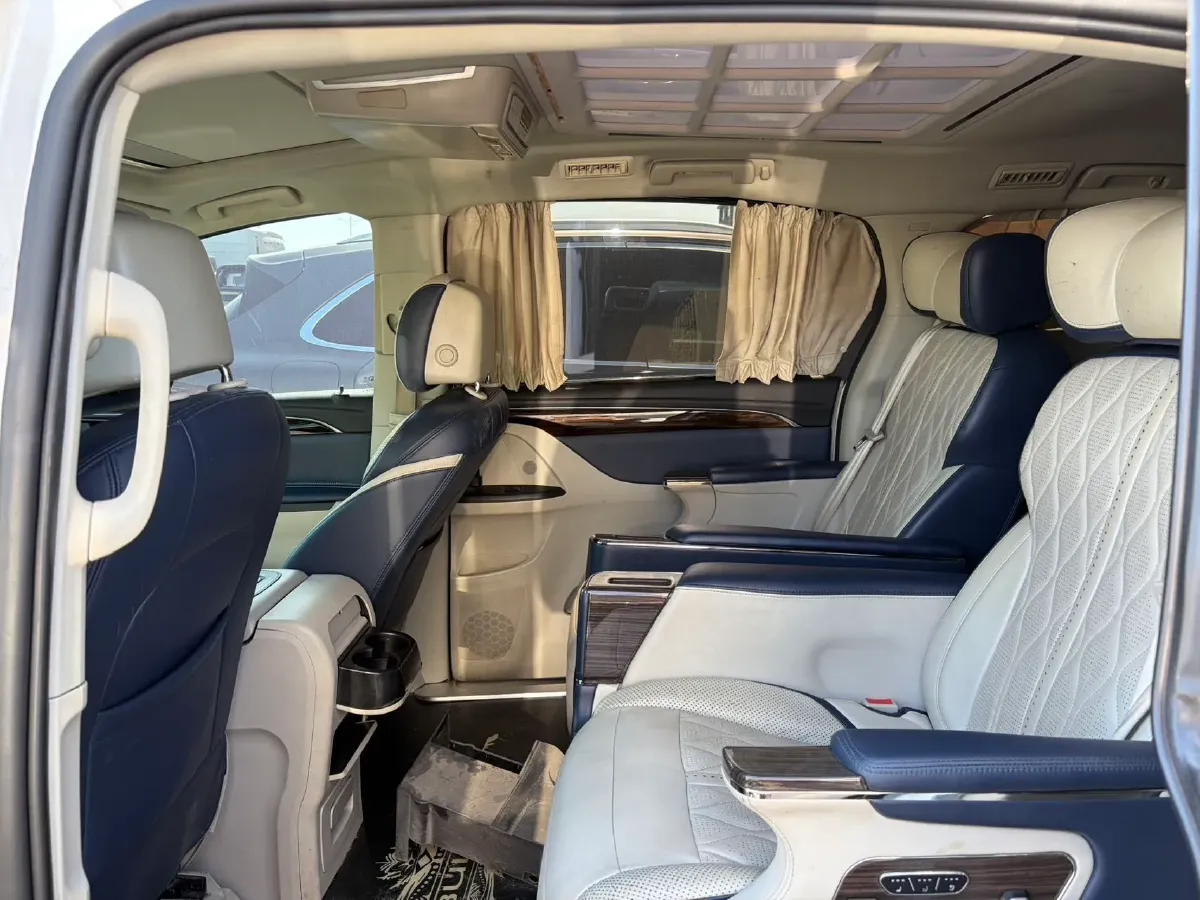 2018 Buick GL8 2.0T 260HP L4 6AT,autocango,china used car exporter,china ev exporter,chinese used car exporter,chinese used ev exporter