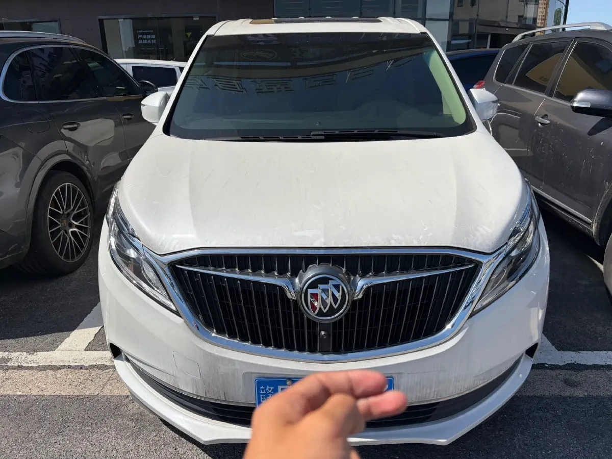 2018 Buick GL8 2.0T 260HP L4 6AT,autocango,china used car exporter,china ev exporter,chinese used car exporter,chinese used ev exporter