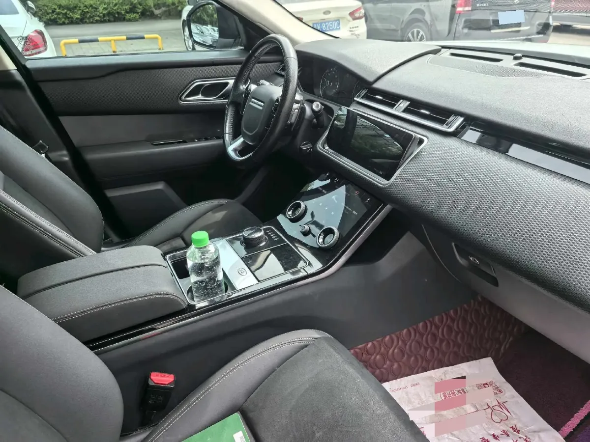 2018 Land Rover Discovery 2.0T 300HP L4 8AT,autocango,china used car exporter,china ev exporter,chinese used car exporter,chinese used ev exporter
