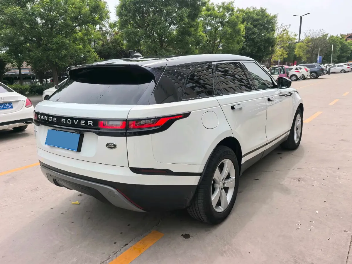 2018 Land Rover Discovery 2.0T 300HP L4 8AT,autocango,china used car exporter,china ev exporter,chinese used car exporter,chinese used ev exporter