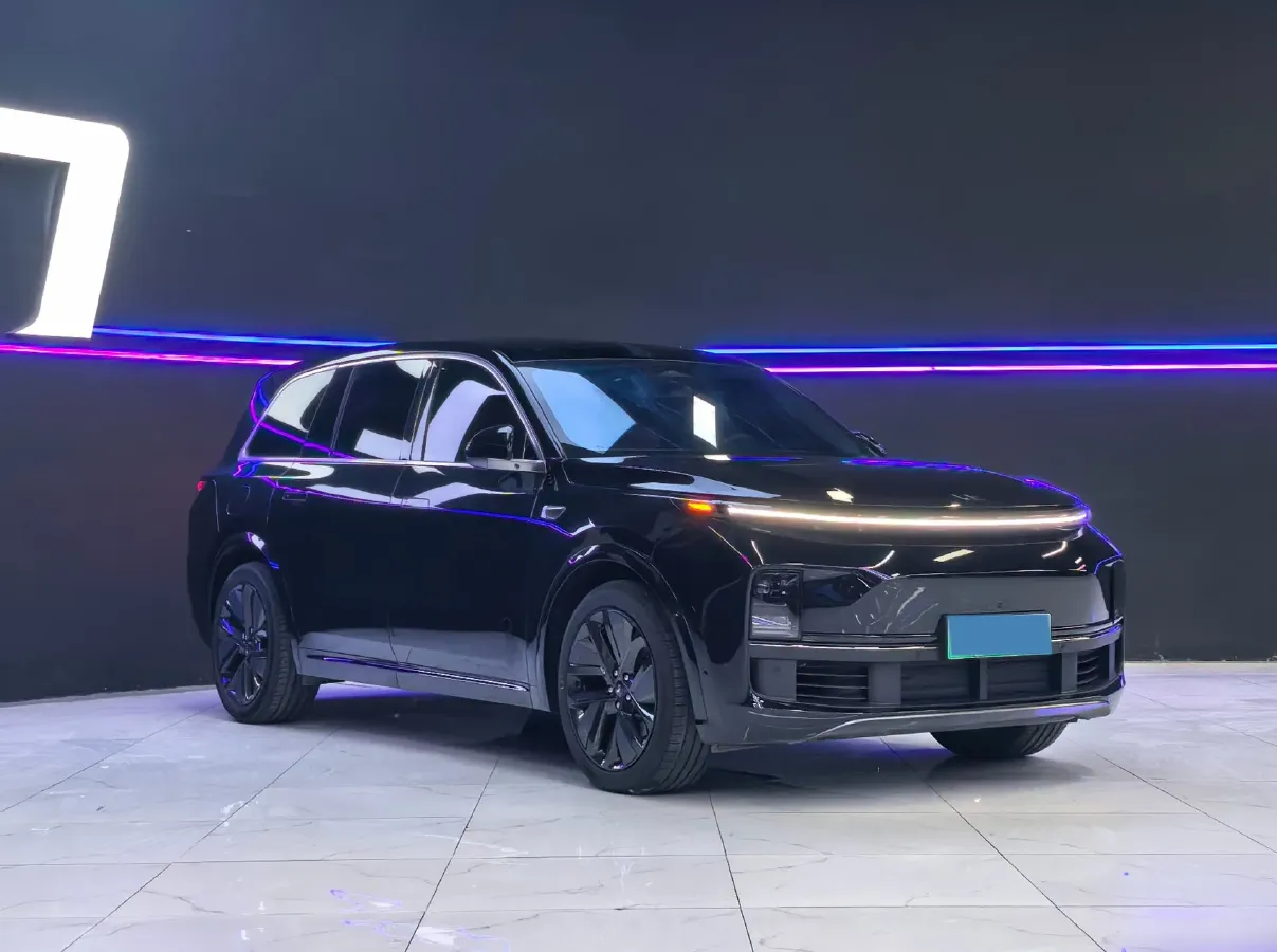 2024 Land Rover Range Rover Evoque 1.5T 200HP L3 8AT PHEV 15.5KWH,autocango,china used car exporter,china ev exporter,chinese used car exporter,chinese used ev exporter