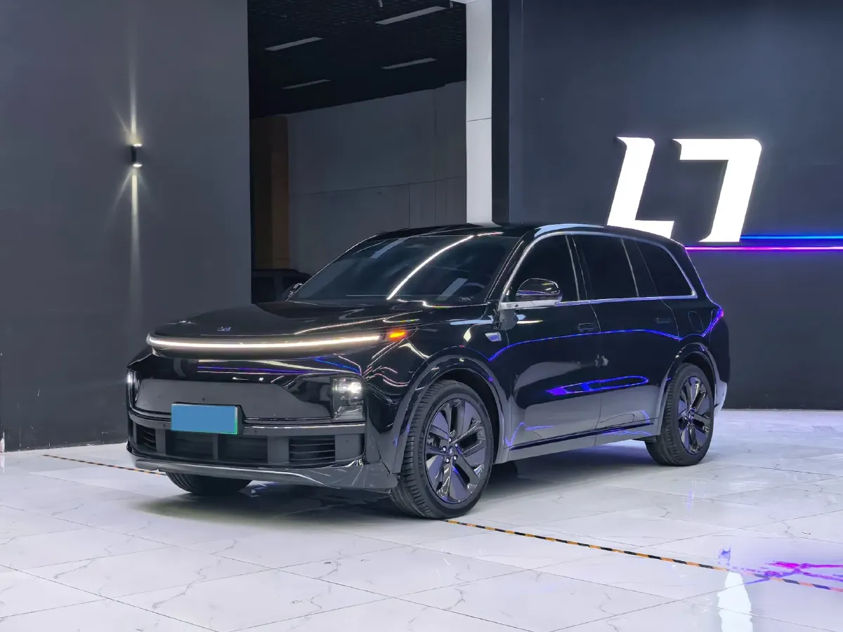 2024 Land Rover Range Rover Evoque 1.5T 200HP L3 8AT PHEV 15.5KWH,autocango,china used car exporter,china ev exporter,chinese used car exporter,chinese used ev exporter