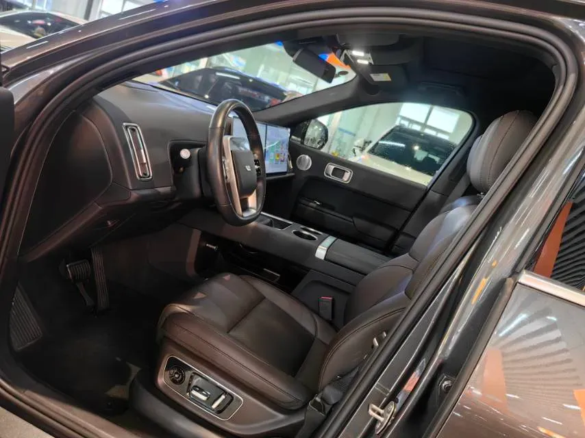 2022 Li L9 Range Extended 154HP REEV 42.6KWH,autocango,china used car exporter,china ev exporter,chinese used car exporter,chinese used ev exporter