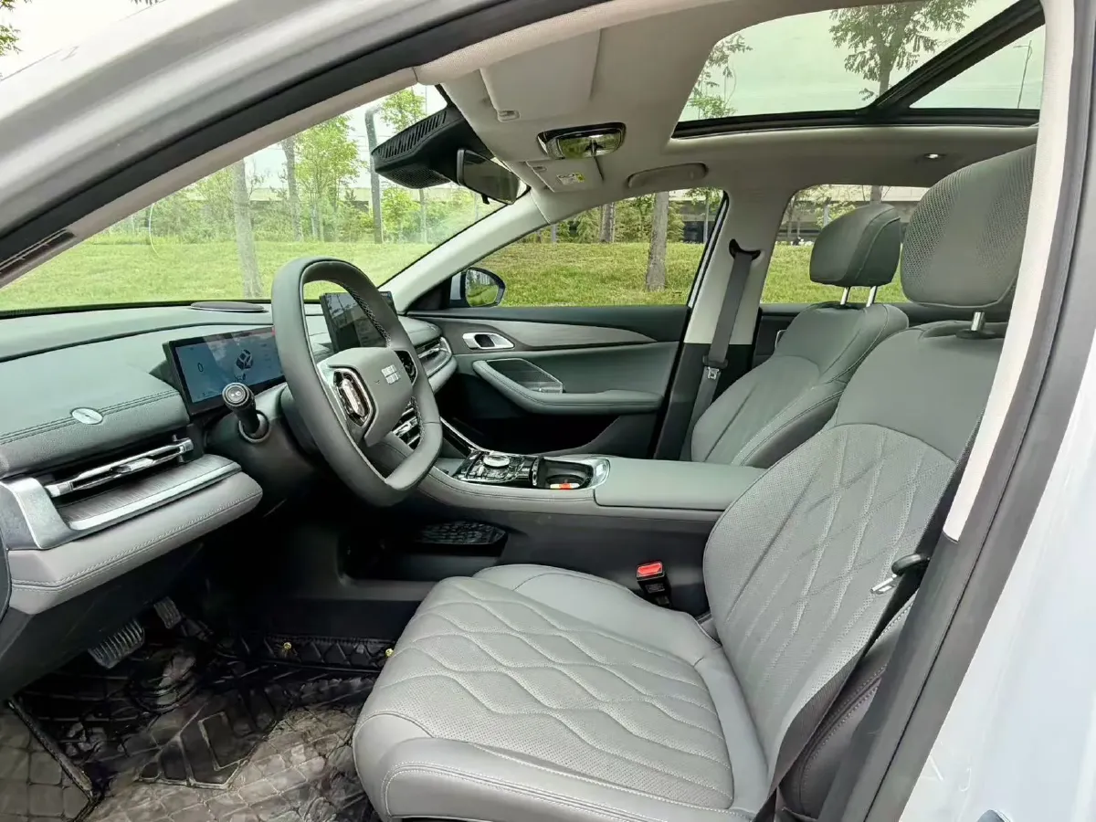 2025 Geely Galaxy A7 1.5L 112HP L4 1DHT PHEV,autocango,china used car exporter,china ev exporter,chinese used car exporter,chinese used ev exporter