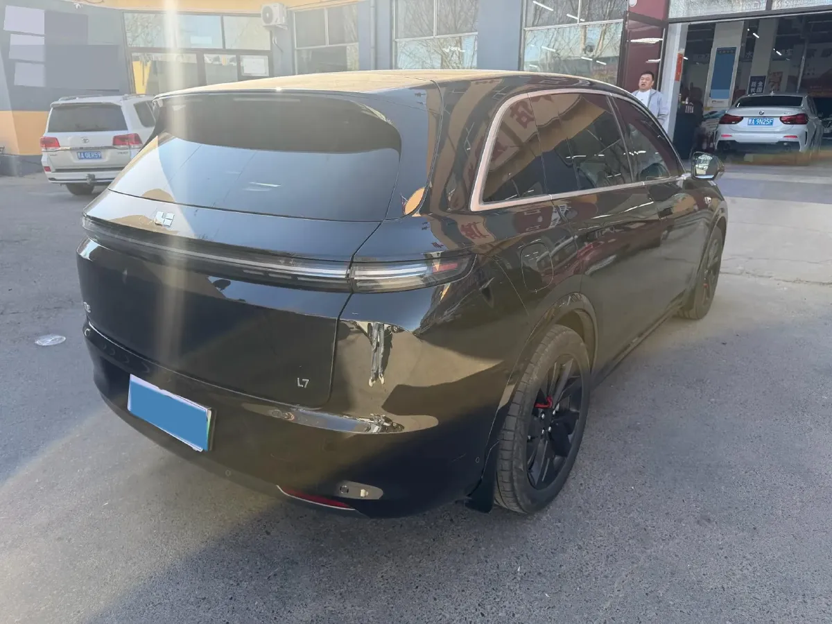 2023 Li L7 Range Extended 154HP REEV 40.9KWH,autocango,china used car exporter,china ev exporter,chinese used car exporter,chinese used ev exporter