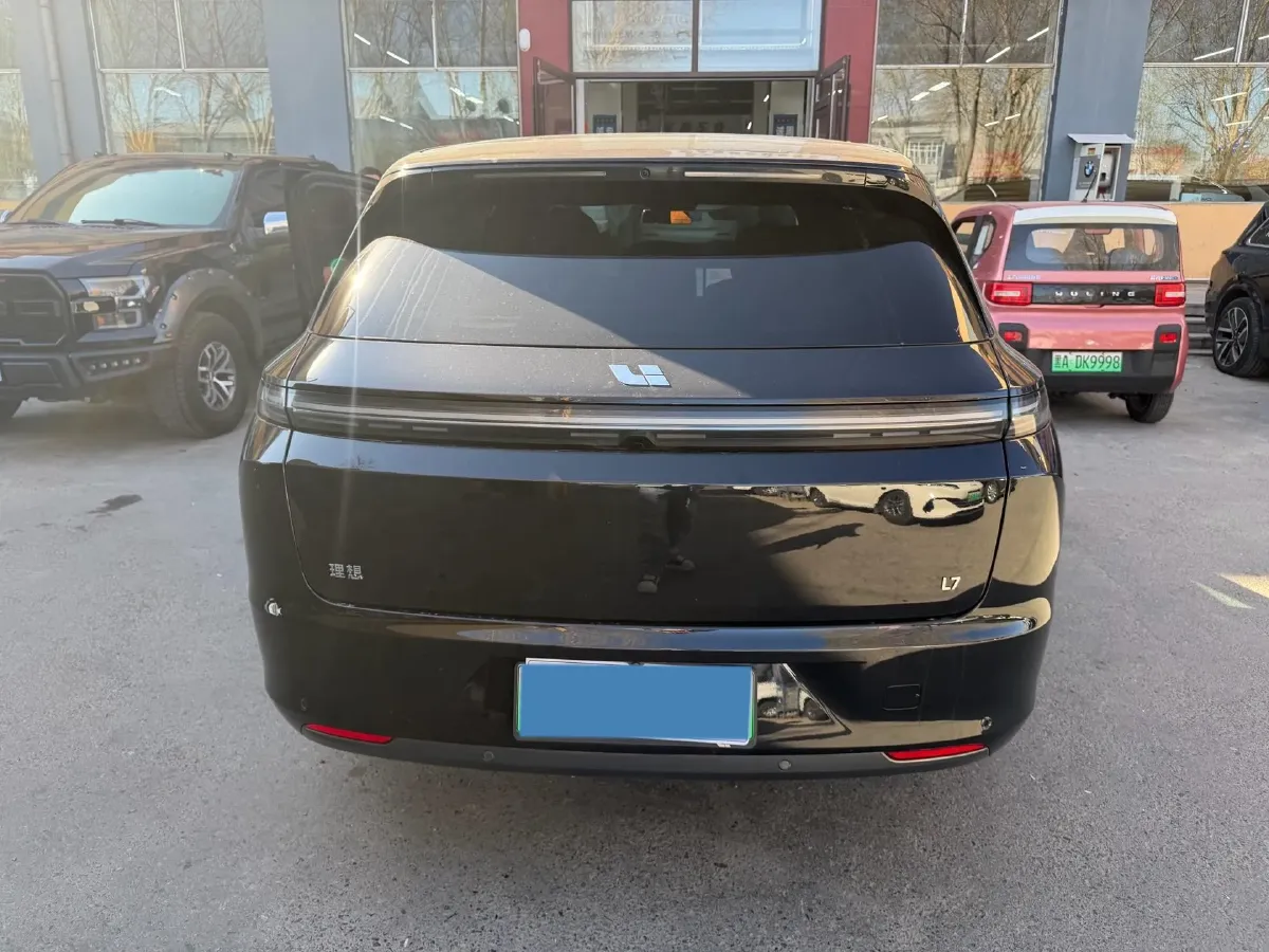 2023 Li L7 Range Extended 154HP REEV 40.9KWH,autocango,china used car exporter,china ev exporter,chinese used car exporter,chinese used ev exporter