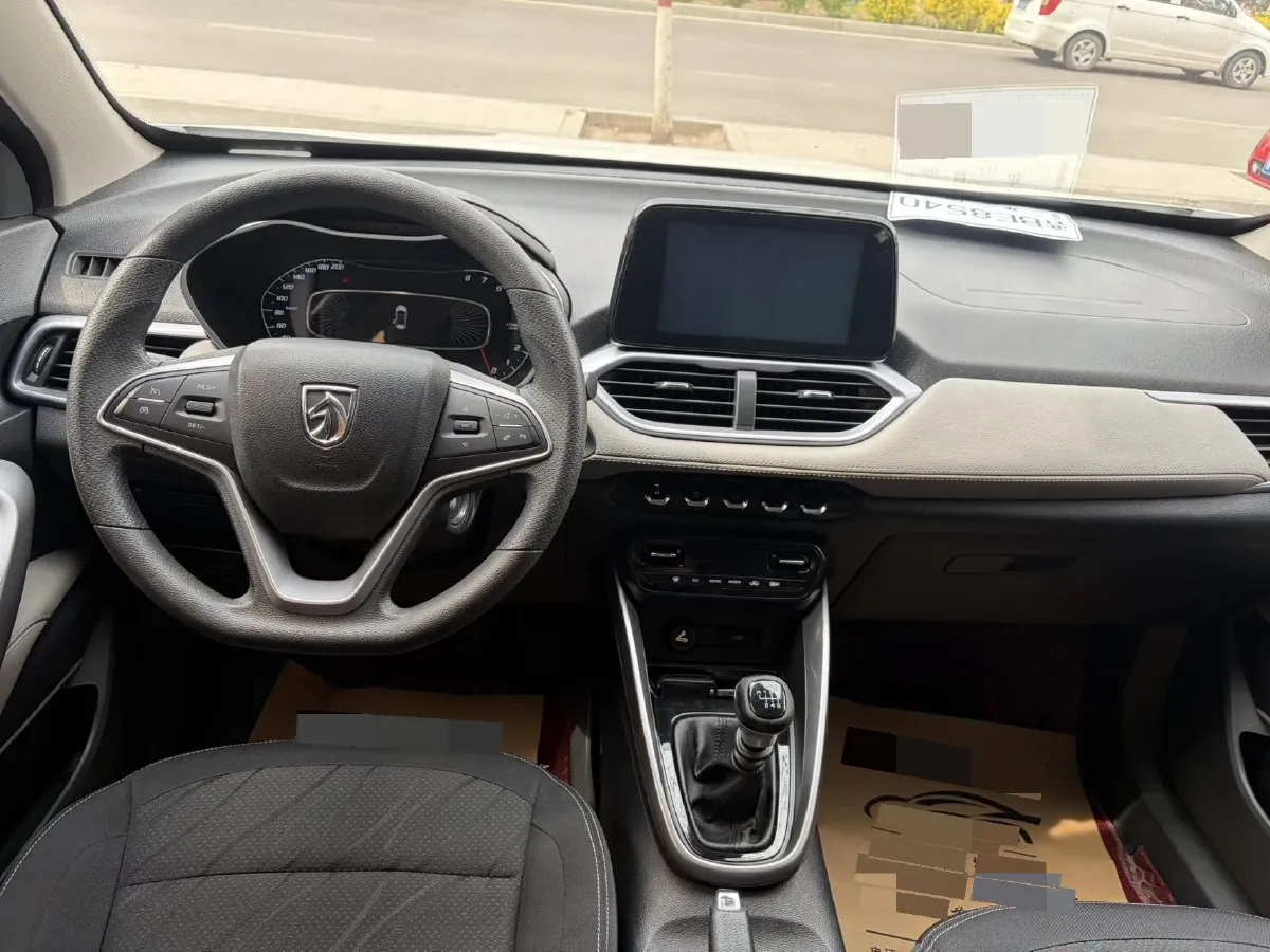 2019 WuLing HongGuang 1.5L 99HP L4 6MT,autocango,china used car exporter,china ev exporter,chinese used car exporter,chinese used ev exporter