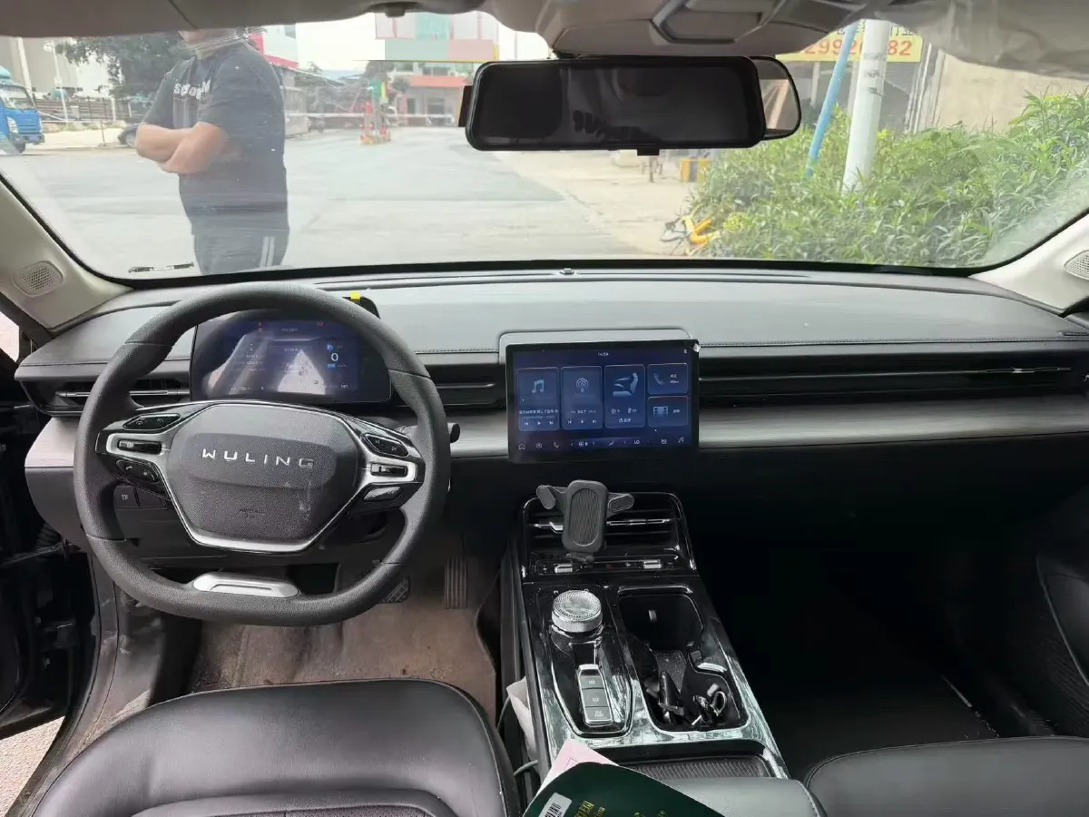 2023 WuLing XingGuang 1.5L 106HP L4 E-CVT PHEV 9.5KWH,autocango,china used car exporter,china ev exporter,chinese used car exporter,chinese used ev exporter
