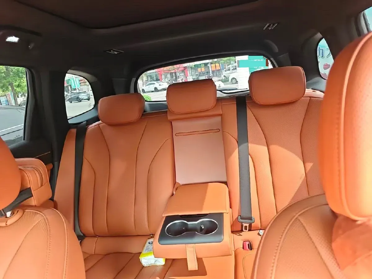 2024 AITO AITO M7 1.5T 152HP L4 REEV 42KWH,autocango,china used car exporter,china ev exporter,chinese used car exporter,chinese used ev exporter