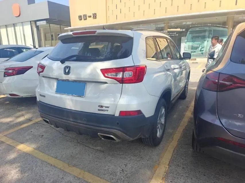2019 ChangAn CS75 1.5T 178HP L4 7DCT,autocango,china used car exporter,china ev exporter,chinese used car exporter,chinese used ev exporter