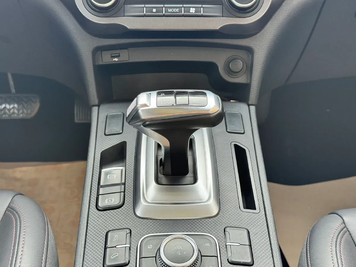 2019 Haval H6 Coupe 1.5T 169HP L4 7DCT,autocango,china used car exporter,china ev exporter,chinese used car exporter,chinese used ev exporter