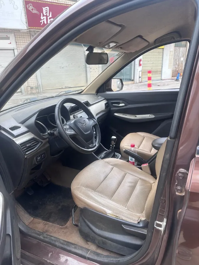 2019 WuLing HongGuang 1.5L 99HP L4 6MT,autocango,china used car exporter,china ev exporter,chinese used car exporter,chinese used ev exporter