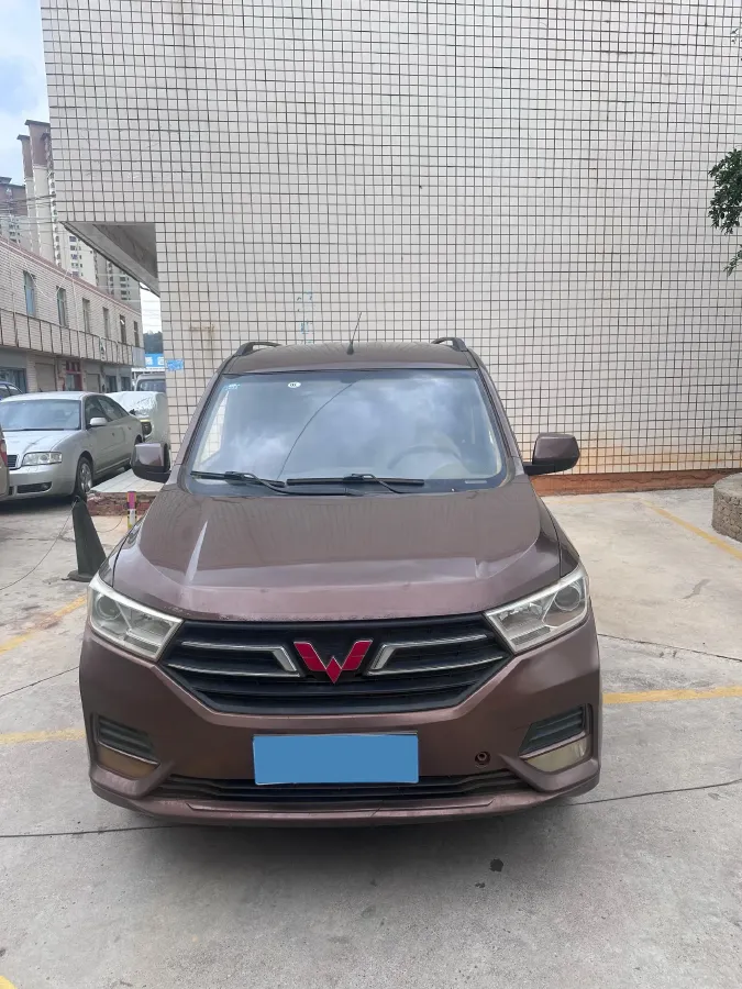 2019 WuLing HongGuang 1.5L 99HP L4 6MT,autocango,china used car exporter,china ev exporter,chinese used car exporter,chinese used ev exporter