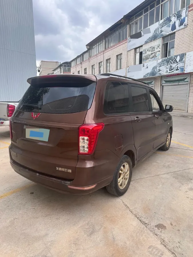 2019 WuLing HongGuang 1.5L 99HP L4 6MT,autocango,china used car exporter,china ev exporter,chinese used car exporter,chinese used ev exporter