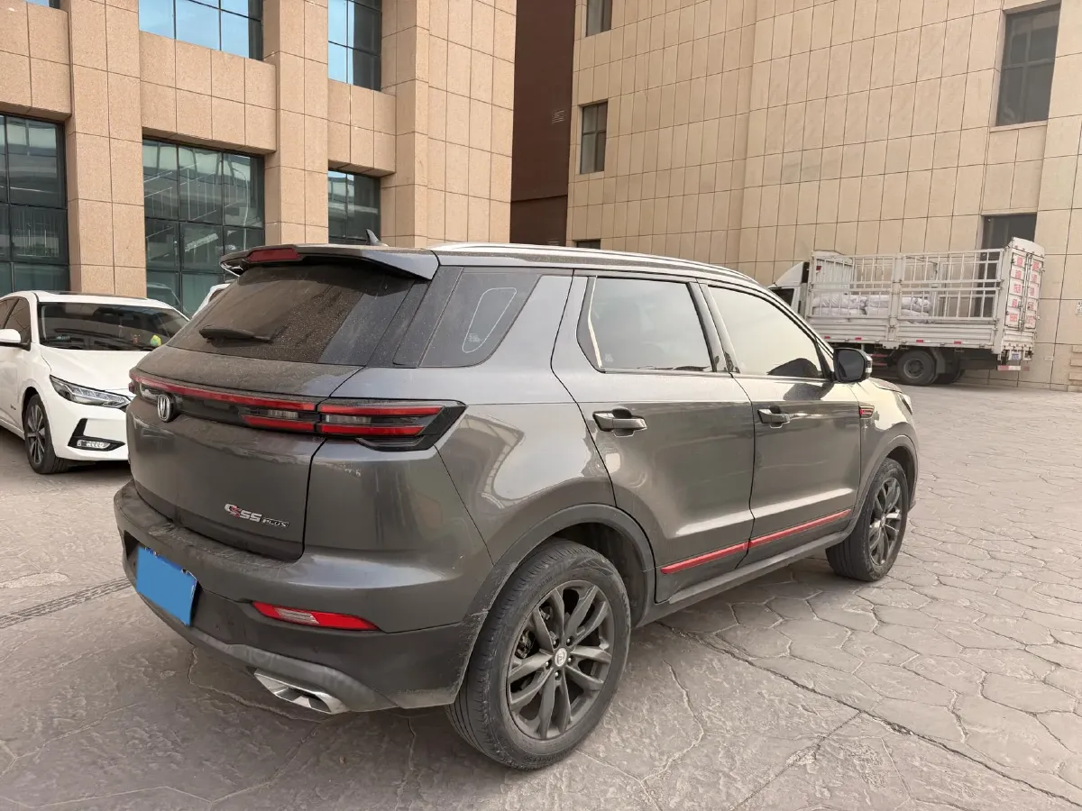 2022 ChangAn CS55 Plus 1.5T 180HP L4 7DCT,autocango,china used car exporter,china ev exporter,chinese used car exporter,chinese used ev exporter