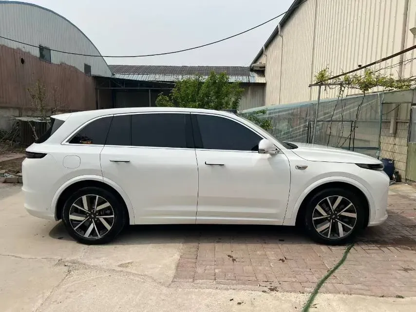 2023 Li L7 Range Extended 154HP REEV 40.9KWH,autocango,china used car exporter,china ev exporter,chinese used car exporter,chinese used ev exporter