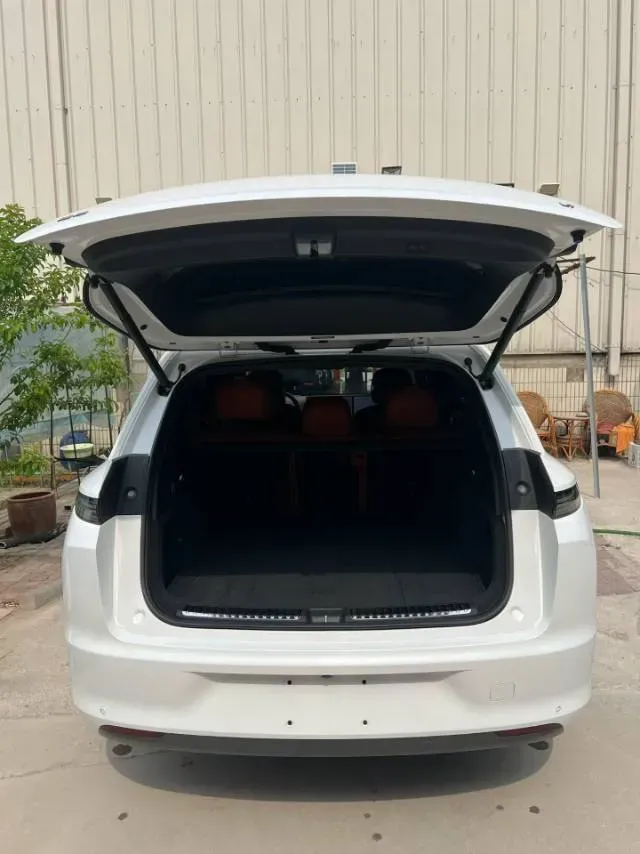 2023 Li L7 Range Extended 154HP REEV 40.9KWH,autocango,china used car exporter,china ev exporter,chinese used car exporter,chinese used ev exporter