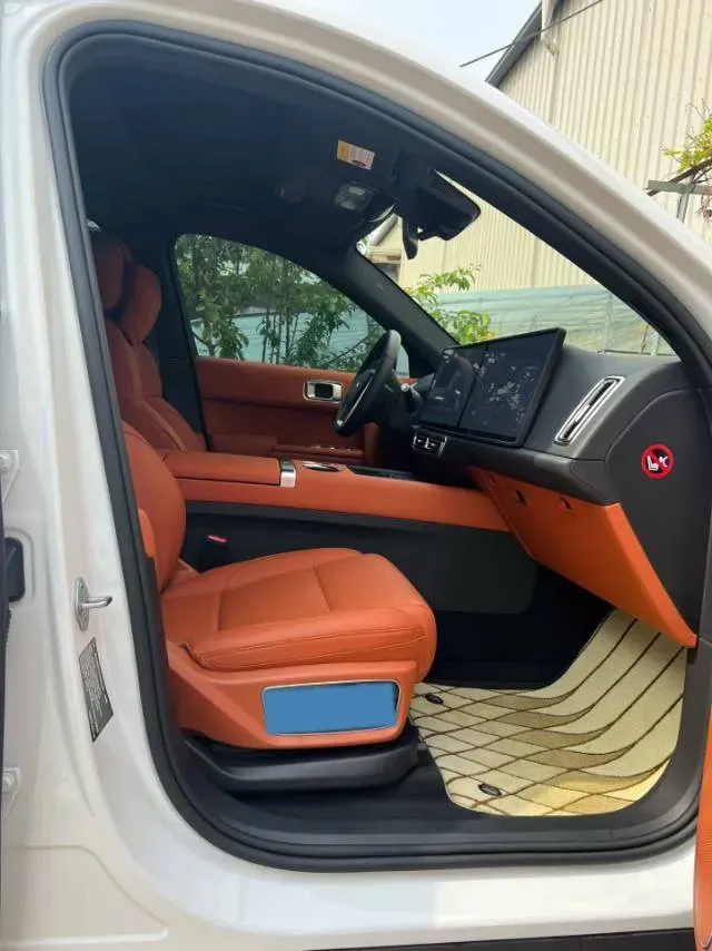 2023 Li L7 Range Extended 154HP REEV 40.9KWH,autocango,china used car exporter,china ev exporter,chinese used car exporter,chinese used ev exporter