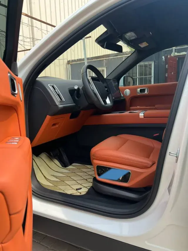 2023 Li L7 Range Extended 154HP REEV 40.9KWH,autocango,china used car exporter,china ev exporter,chinese used car exporter,chinese used ev exporter