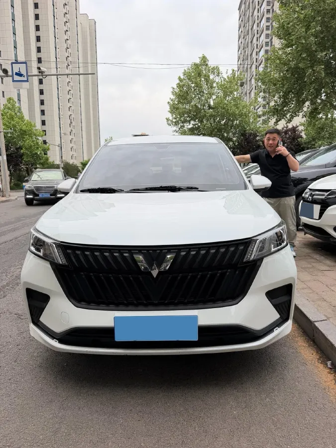 2022 WuLing ZhengChen 2.0L 136HP L4 6MT,autocango,china used car exporter,china ev exporter,chinese used car exporter,chinese used ev exporter