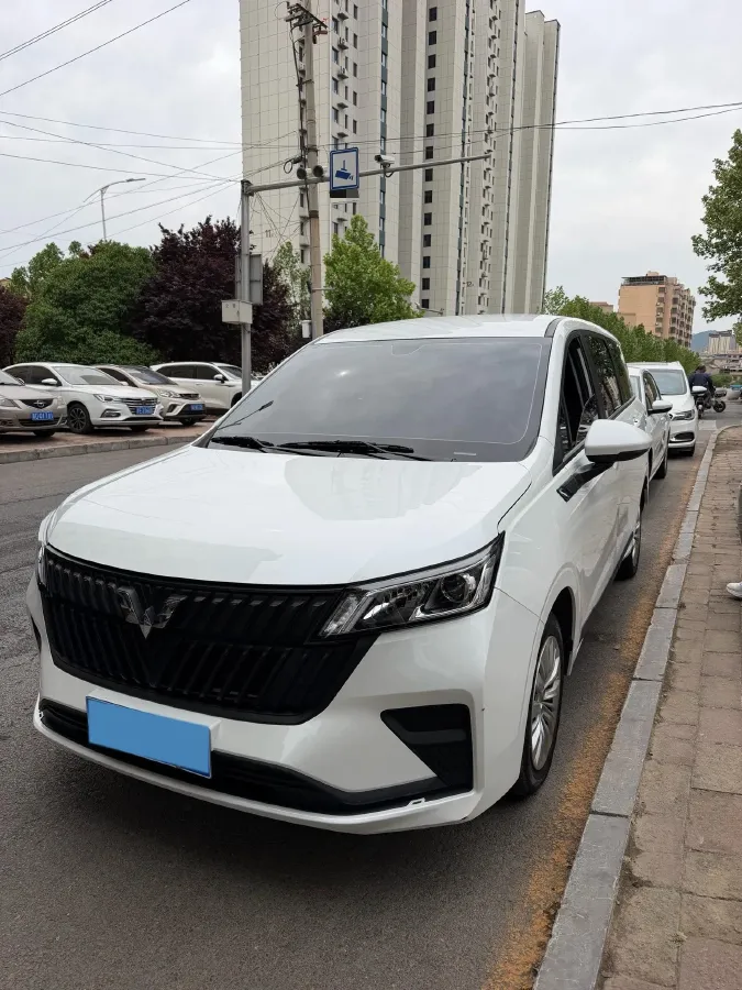 2022 WuLing ZhengChen 2.0L 136HP L4 6MT,autocango,china used car exporter,china ev exporter,chinese used car exporter,chinese used ev exporter