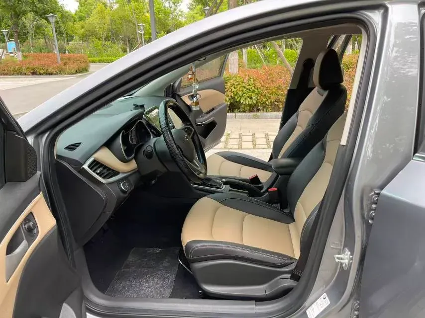 2020 Chevrolet Monza 1.5L 113HP L4 6AT,autocango,china used car exporter,china ev exporter,chinese used car exporter,chinese used ev exporter