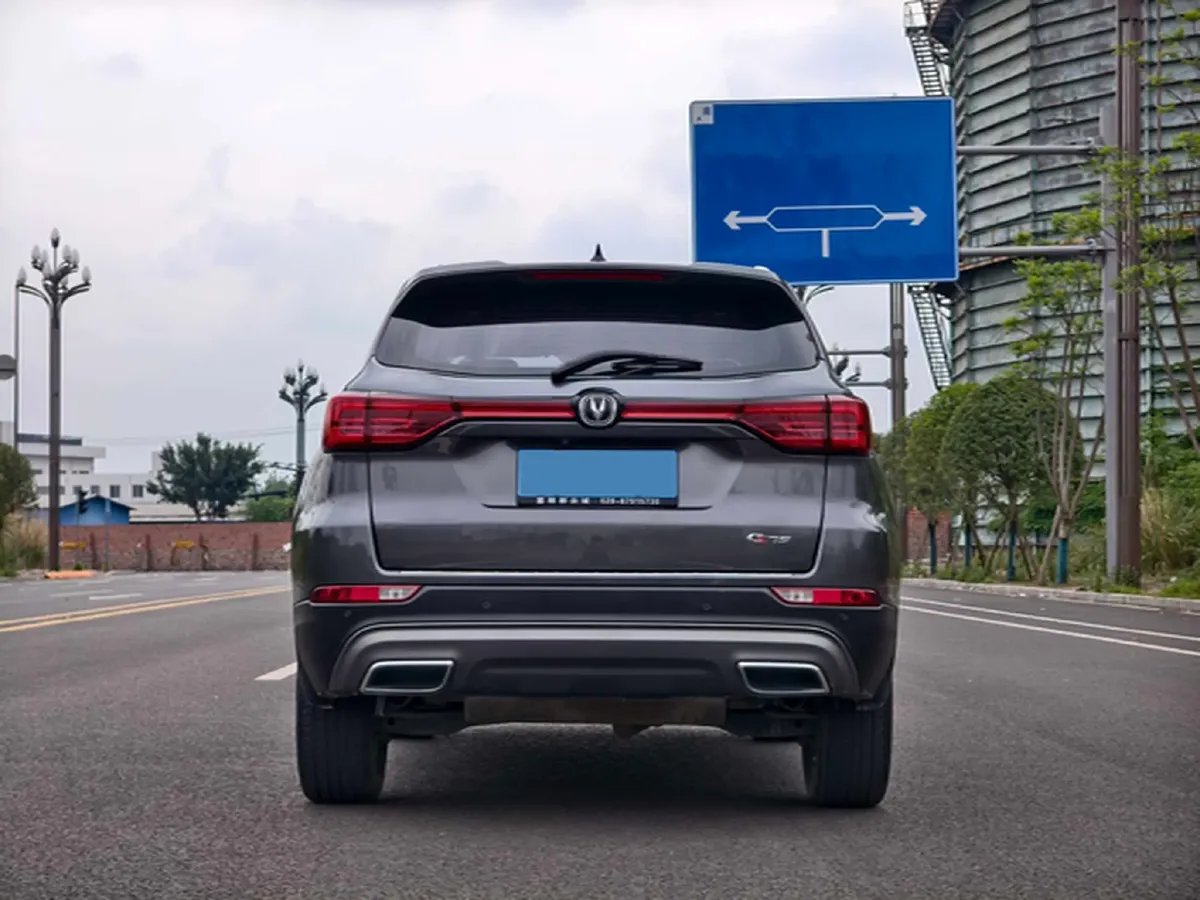 2022 ChangAn CS75 1.5T 180HP L4 7DCT,autocango,china used car exporter,china ev exporter,chinese used car exporter,chinese used ev exporter