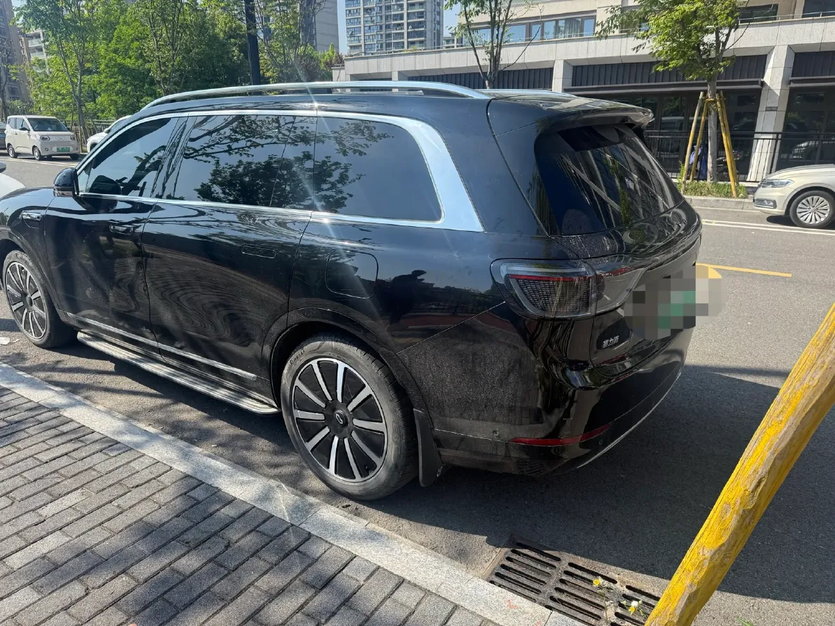 2024 AITO AITO M9 1.5T 152HP L4 REEV 42KWH,autocango,china used car exporter,china ev exporter,chinese used car exporter,chinese used ev exporter