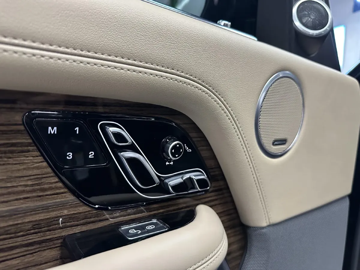 2019 Land Rover Range Rover 3.0T 381HP V6 8AT,autocango,china used car exporter,china ev exporter,chinese used car exporter,chinese used ev exporter