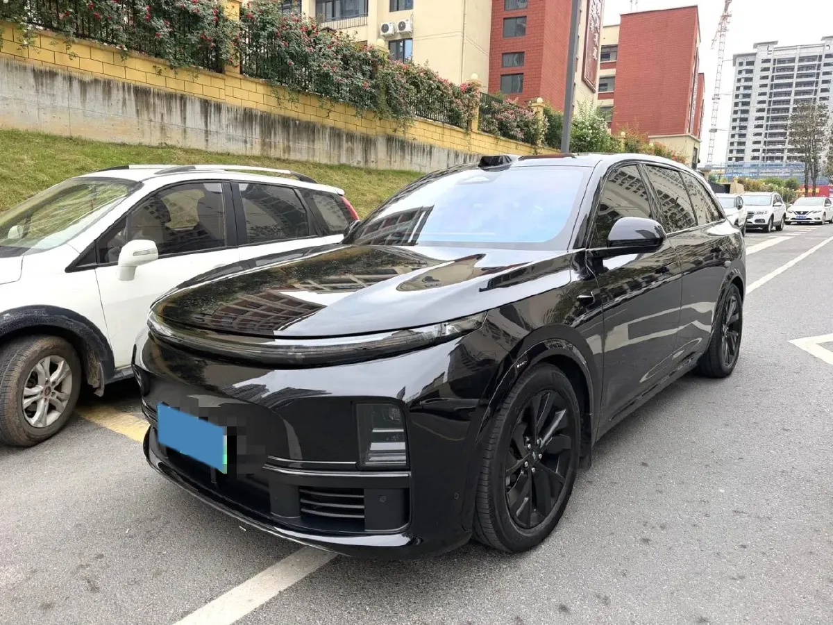 2023 Li L7 Range Extended 154HP REEV 40.9KWH,autocango,china used car exporter,china ev exporter,chinese used car exporter,chinese used ev exporter
