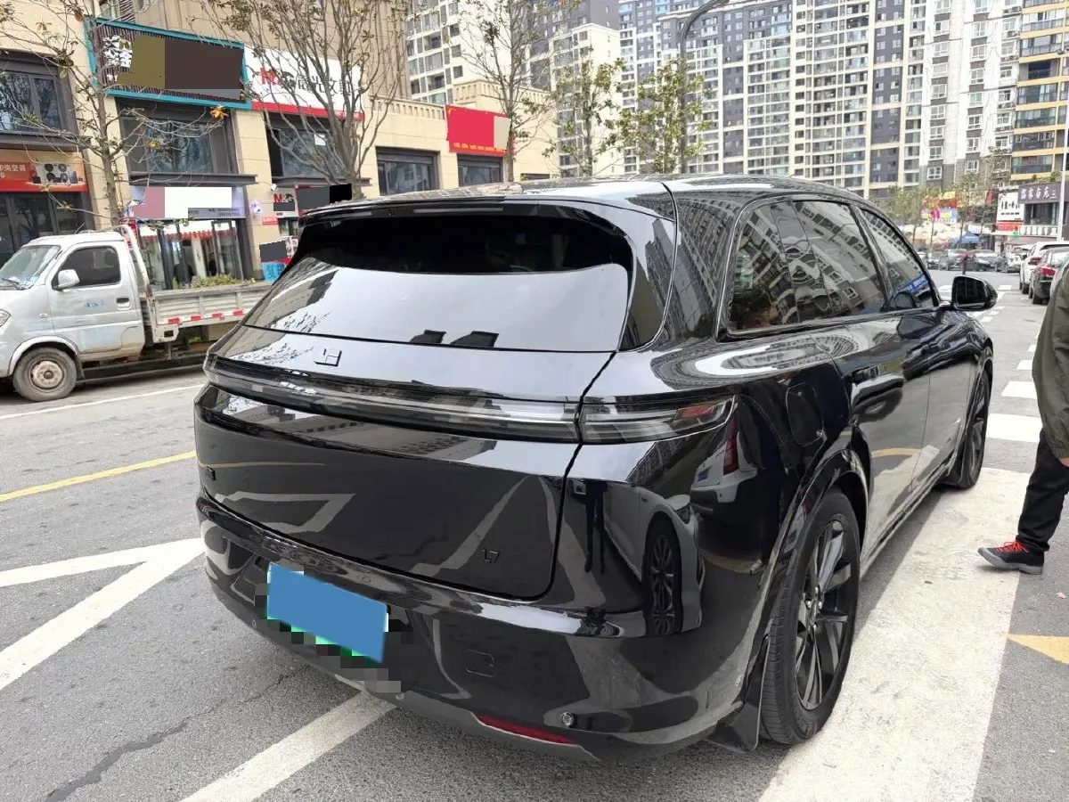2023 Li L7 Range Extended 154HP REEV 40.9KWH,autocango,china used car exporter,china ev exporter,chinese used car exporter,chinese used ev exporter