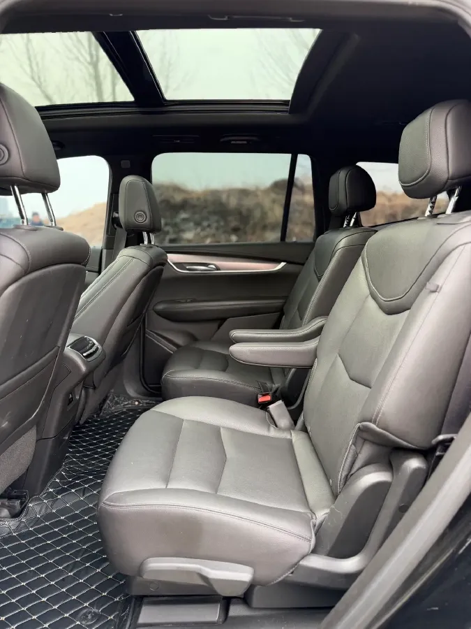 2022 Cadillac XT6 2.0T 237HP L4 9AT,autocango,china used car exporter,china ev exporter,chinese used car exporter,chinese used ev exporter