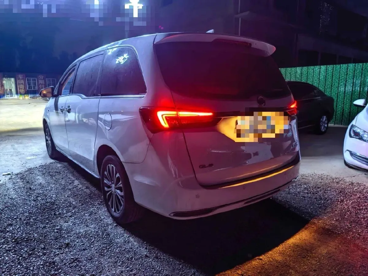 2023 Buick GL8 2.0T 237HP L4 9AT,autocango,china used car exporter,china ev exporter,chinese used car exporter,chinese used ev exporter