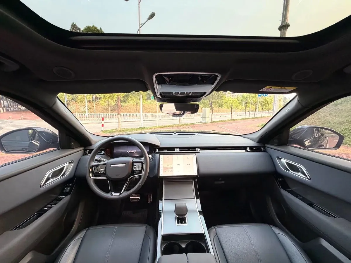 2024 Land Rover Range Rover Velar 2.0T 250HP L4 8AT,autocango,china used car exporter,china ev exporter,chinese used car exporter,chinese used ev exporter
