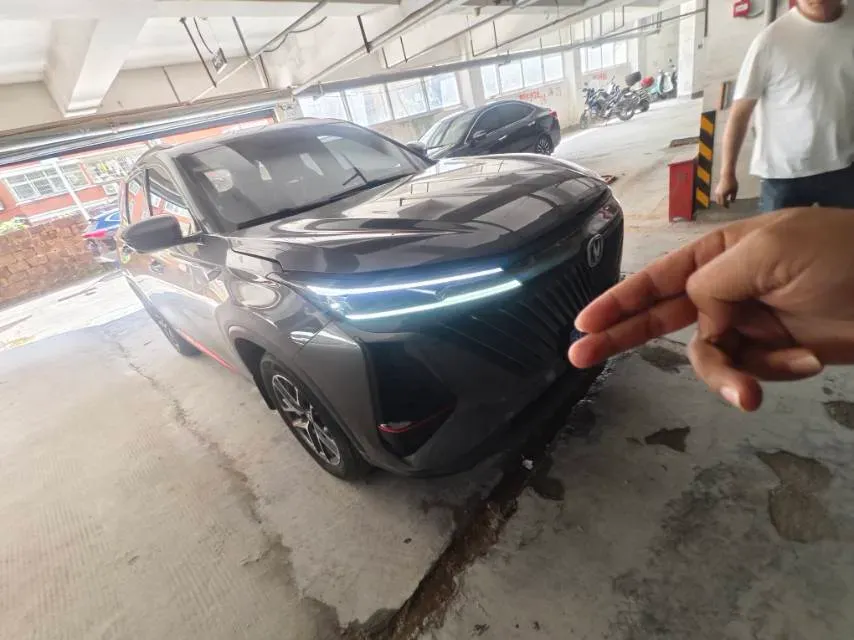 2023 ChangAn CS75 Plus 1.5T 188HP L4 8AT,autocango,china used car exporter,china ev exporter,chinese used car exporter,chinese used ev exporter