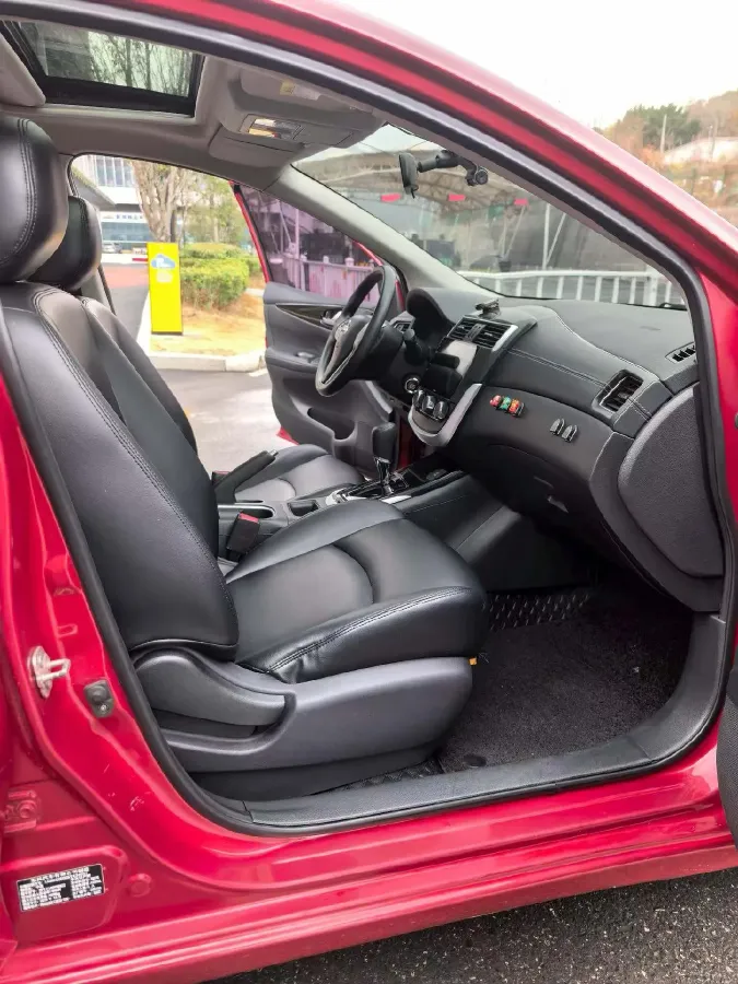 2021 Nissan Tiida 1.6L 122HP L4 CVT,autocango,china used car exporter,china ev exporter,chinese used car exporter,chinese used ev exporter